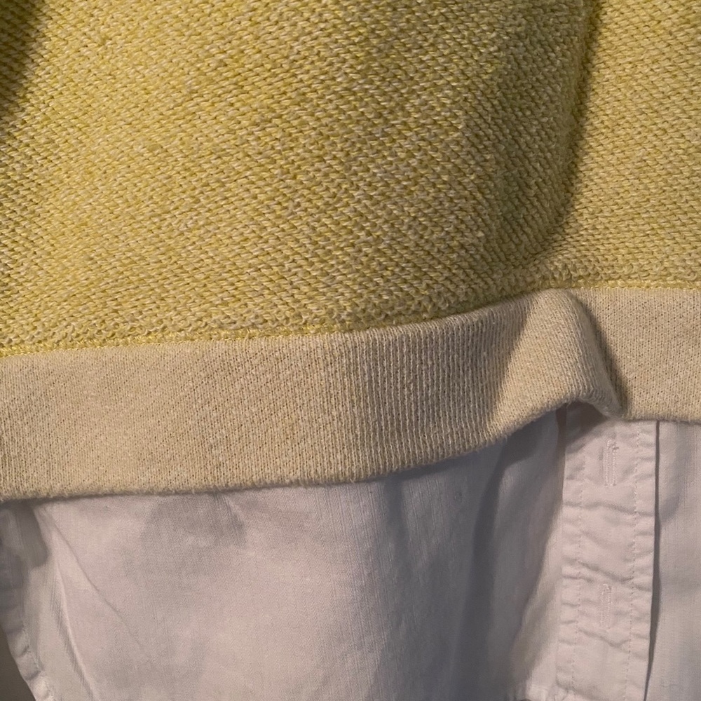 Yellow sweater - Picture 2 of 3